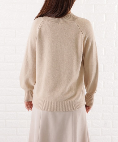 Lace Ladies(レースレディース)の「Vネック 長袖ルーズフィット 無地ニット(ニット/セーター・レディース・グレー/ブラック/ベージュ/ホワイト/ブルー・FREE)」の20枚目の写真