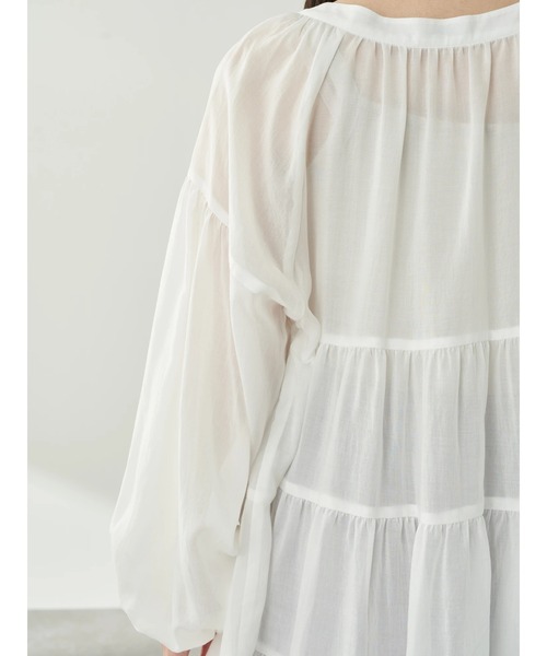 earth music&ecology（アースミュージックアンドエコロジー）の「【WEB限定】ティアードシャツチュニック ＊（シャツ/ブラウス・レディース・ライトブルー/ブラック/オフホワイト/ピンクベージュ・FREE）」の11枚目の写真