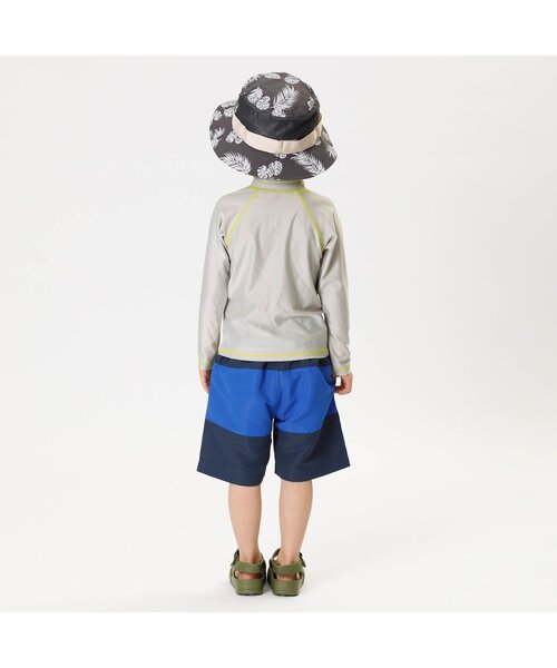 Ampersand（アンパサンド）の「/UNIシンプルラッシュガード(無地・ドット柄)_UVカット（ラッシュガード・キッズ・ブラック/グレー/アイボリー/カーキ・100/110/120/130/140/80/90）」の6枚目の写真