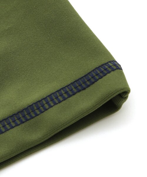 Ampersand（アンパサンド）の「/UNIシンプルラッシュガード(無地・ドット柄)_UVカット（ラッシュガード・キッズ・ブラック/グレー/アイボリー/カーキ・100/110/120/130/140/80/90）」の15枚目の写真