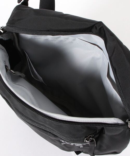 ARC'TERYX（アークテリクス）の「【ARC'TERYX /アークテリクス】mantis 2 waistpack（ボディバッグ/ウエストポーチ・レディース・ブラック・FREE）」の5枚目の写真