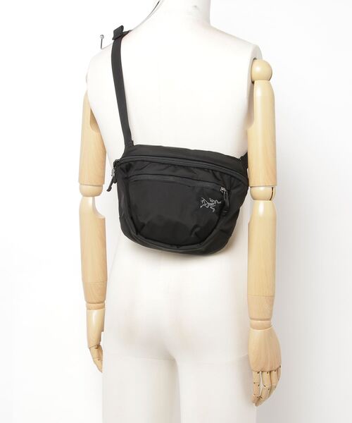 ARC'TERYX（アークテリクス）の「【ARC'TERYX /アークテリクス】mantis 2 waistpack（ボディバッグ/ウエストポーチ・レディース・ブラック・FREE）」の2枚目の写真