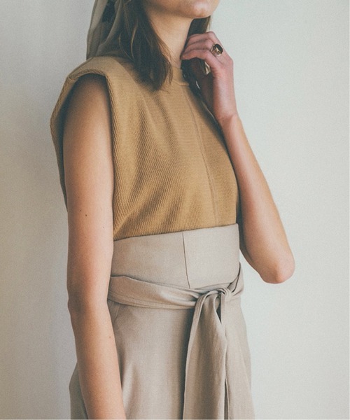 SLOBE IENA(スローブイエナ)の「【CLANE/クラネ】 POWER SHOULDER THERMALカットソー【手洗い可】◆(Tシャツ/カットソー・レディース・ベージュ/アイボリー・FREE)」の16枚目の写真