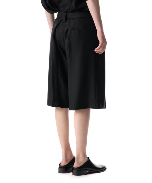 KAZUYUKI KUMAGAI ATTACHMENT(カズユキクマガイアタッチメント)の「SUPER120S PEサージ タックワイド ショーツ(その他パンツ・メンズ・ブラック/オレンジ・3/2/1)」の7枚目の写真