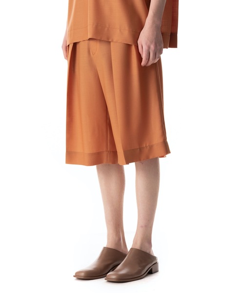 KAZUYUKI KUMAGAI ATTACHMENT(カズユキクマガイアタッチメント)の「SUPER120S PEサージ タックワイド ショーツ(その他パンツ・メンズ・ブラック/オレンジ・3/2/1)」の14枚目の写真