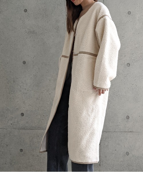 Per sist ence（パーシエンス）の「Per sist ence/パーシエンス　ボアパイピング×フェイクムートン リバーシブルノーカラーコート（ノーカラーコート・レディース・ベージュ/アイボリー/モカ・FREE）」の6枚目の写真