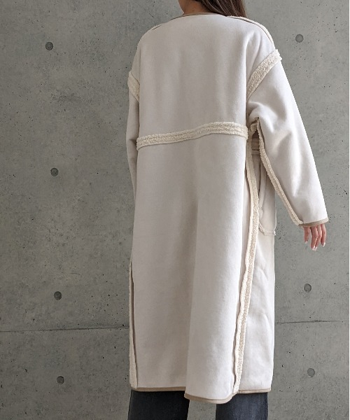Per sist ence（パーシエンス）の「Per sist ence/パーシエンス　ボアパイピング×フェイクムートン リバーシブルノーカラーコート（ノーカラーコート・レディース・ベージュ/アイボリー/モカ・FREE）」の21枚目の写真