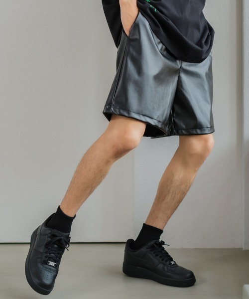 SIDEWAY STANCE（サイドウェイスタンス）の「【SIDEWAY STANCE】 ワイドシルエット バギー レザー ショートパンツ（その他パンツ・メンズ・ブラック・MEDIUM/LARGE）」の12枚目の写真