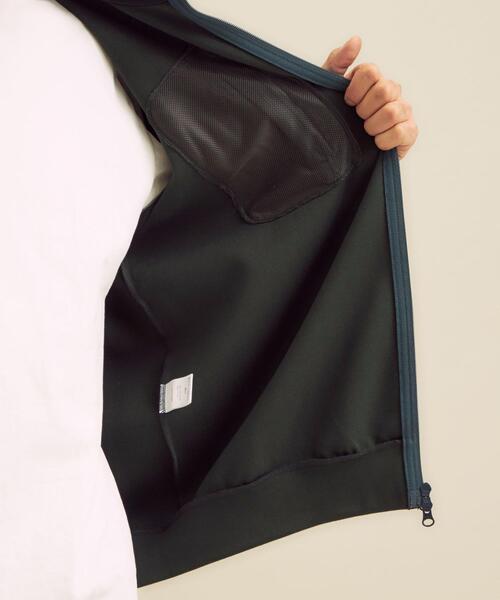 Gramicci（グラミチ）の「OLT【別注】＜GRAMICCI ＞ ダンボール ジップ フーディー パーカー（パーカー・メンズ・ダークグリーン/ブラック/モカ・L/M/XL/S）」の19枚目の写真