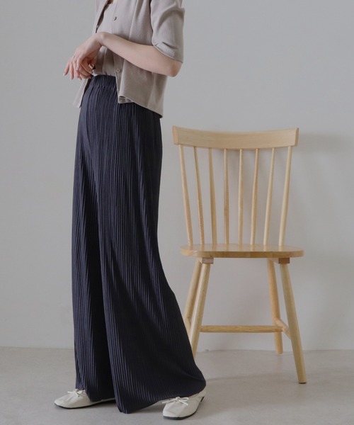 Cheek(チーク)の「セルフカットプリーツパンツ(その他パンツ・レディース・チャコールグレー/ブラック/ベージュ/グレー/ミント・MEDIUM)」の2枚目の写真
