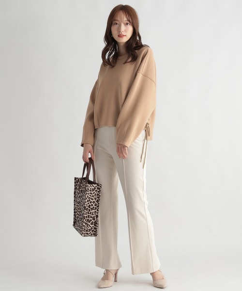 Andemiu(アンデミュウ)の「スリットフレアパンツ217172(スラックス・レディース・ブラック/ベージュ/アイボリー・SMALL/MEDIUM)」の11枚目の写真