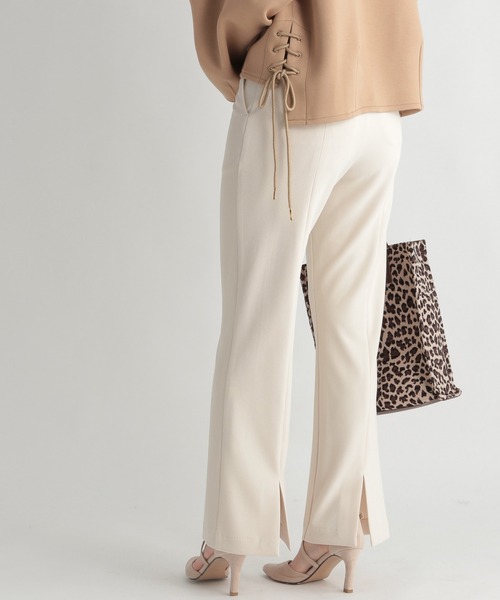 Andemiu(アンデミュウ)の「スリットフレアパンツ217172(スラックス・レディース・ブラック/ベージュ/アイボリー・SMALL/MEDIUM)」の12枚目の写真