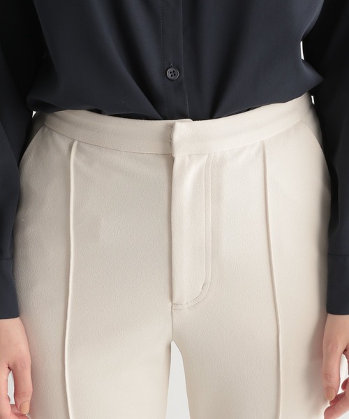 Andemiu(アンデミュウ)の「スリットフレアパンツ217172(スラックス・レディース・ブラック/ベージュ/アイボリー・SMALL/MEDIUM)」の19枚目の写真