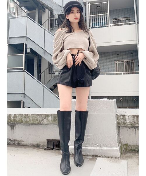 GYDA（ジェイダ）の「ウエストベルトフェイクレザーショーパン（その他パンツ・レディース・ベージュ/ブラック・FREE）」の12枚目の写真