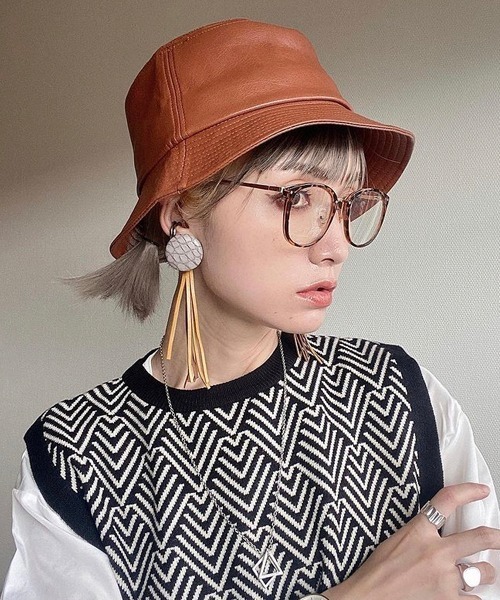 Ruben（ルーベン）の「FAUX LEATHER BUCKETHAT/フェイクレザーバケットハット（ハット・レディース・キャメル/アイボリー/ブラック・FREE）」の3枚目の写真