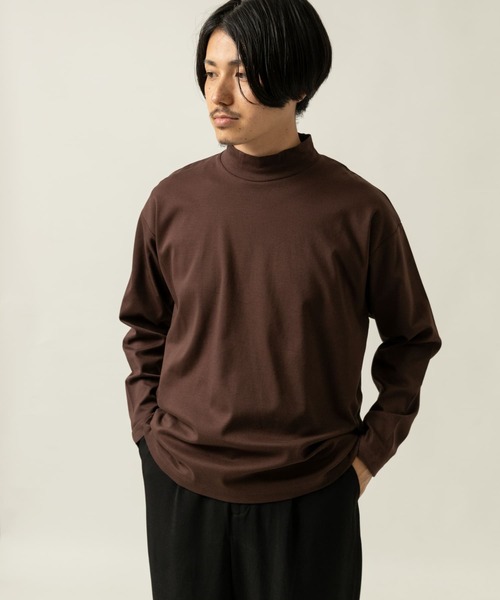 ITEMS URBANRESEARCH(アイテムズ アーバンリサーチ)の「コットンスムース モックネック長袖カットソー(Tシャツ/カットソー・メンズ・ダークブラウン/ブラック/ホワイト・MEDIUM/LARGE)」の17枚目の写真