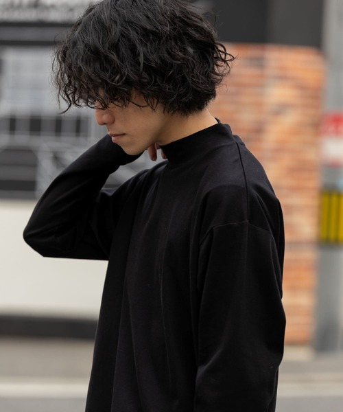 ITEMS URBANRESEARCH(アイテムズ アーバンリサーチ)の「コットンスムース モックネック長袖カットソー(Tシャツ/カットソー・メンズ・ダークブラウン/ブラック/ホワイト・MEDIUM/LARGE)」の16枚目の写真