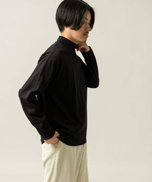 ITEMS URBANRESEARCH(アイテムズ アーバンリサーチ)の「コットンスムース モックネック長袖カットソー(Tシャツ/カットソー・メンズ・ダークブラウン/ブラック/ホワイト・MEDIUM/LARGE)」の19枚目の写真