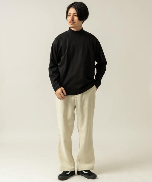 ITEMS URBANRESEARCH(アイテムズ アーバンリサーチ)の「コットンスムース モックネック長袖カットソー(Tシャツ/カットソー・メンズ・ダークブラウン/ブラック/ホワイト・MEDIUM/LARGE)」の22枚目の写真