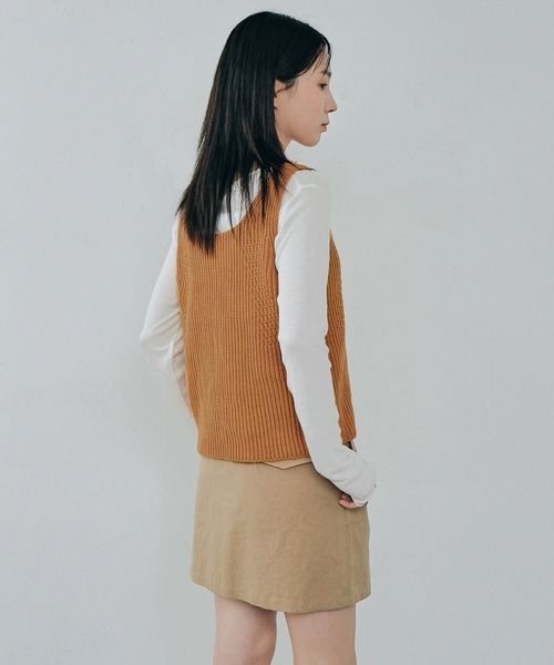 ALAND（エーランド）の「3.3Field Trip／Vネック KNIT VEST　2239058（ベスト・レディース・ネイビー/イエロー/アイボリー・FREE）」の9枚目の写真