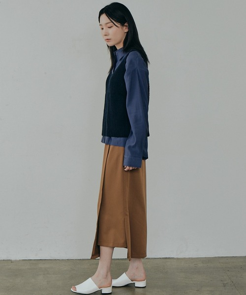 ALAND（エーランド）の「3.3Field Trip／Vネック KNIT VEST　2239058（ベスト・レディース・ネイビー/イエロー/アイボリー・FREE）」の8枚目の写真