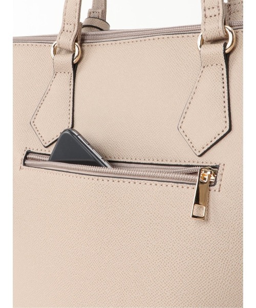 m.f.editorial（エムエフエディトリアル）の「サフィアーノ型押し トートバッグ A4対応（トートバッグ・レディース・ネイビー/グレー・FREE）」の10枚目の写真