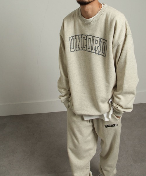 UNCORD(アンコード)の「【UNCORD】90'sルーズシルエット刺繍デザインヘビーウェイトスウェット【12oz】(スウェット・メンズ・ネイビー/グレイッシュベージュ/杢グレー/ブラック/カーキ/オートミール・X-LARGE/LARGE/MEDIUM)」の20枚目の写真