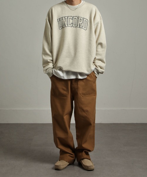 UNCORD(アンコード)の「【UNCORD】90'sルーズシルエット刺繍デザインヘビーウェイトスウェット【12oz】(スウェット・メンズ・ネイビー/グレイッシュベージュ/杢グレー/ブラック/カーキ/オートミール・X-LARGE/LARGE/MEDIUM)」の16枚目の写真