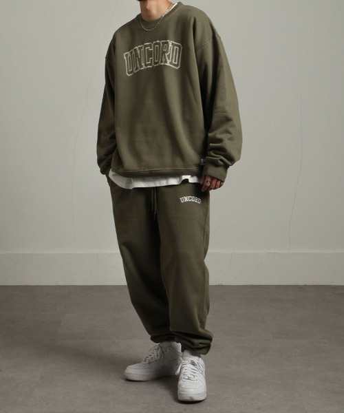 UNCORD(アンコード)の「【UNCORD】90'sルーズシルエット刺繍デザインヘビーウェイトスウェット【12oz】(スウェット・メンズ・ネイビー/グレイッシュベージュ/杢グレー/ブラック/カーキ/オートミール・X-LARGE/LARGE/MEDIUM)」の13枚目の写真