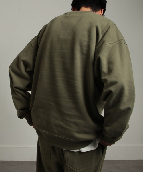 UNCORD(アンコード)の「【UNCORD】90'sルーズシルエット刺繍デザインヘビーウェイトスウェット【12oz】(スウェット・メンズ・ネイビー/グレイッシュベージュ/杢グレー/ブラック/カーキ/オートミール・X-LARGE/LARGE/MEDIUM)」の17枚目の写真