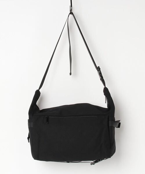 JOHN'S CLOSET（ジョンズクローゼット）の「【40】2WAYショルダーバック（ショルダーバッグ・メンズ・ホワイト/ブラック・ONE SIZE）」の9枚目の写真