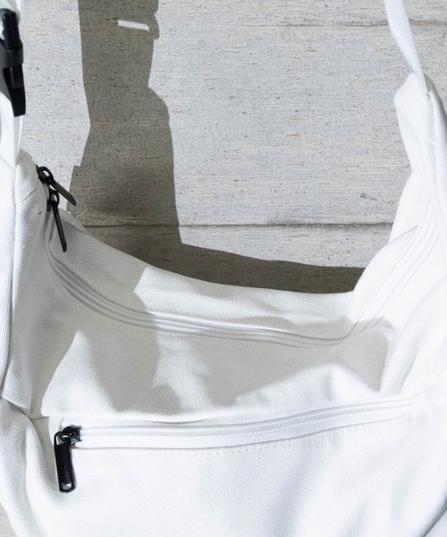 JOHN'S CLOSET（ジョンズクローゼット）の「【40】2WAYショルダーバック（ショルダーバッグ・メンズ・ホワイト/ブラック・ONE SIZE）」の11枚目の写真