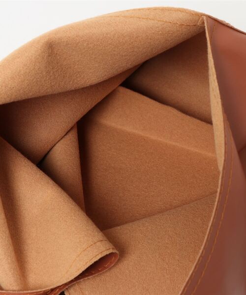 LE MORE（リモア）の「ソフトレザートライアングルトートバッグ（トートバッグ・レディース・ブラック/ブラウン・FREE）」の11枚目の写真