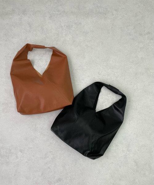 LE MORE（リモア）の「ソフトレザートライアングルトートバッグ（トートバッグ・レディース・ブラック/ブラウン・FREE）」の9枚目の写真