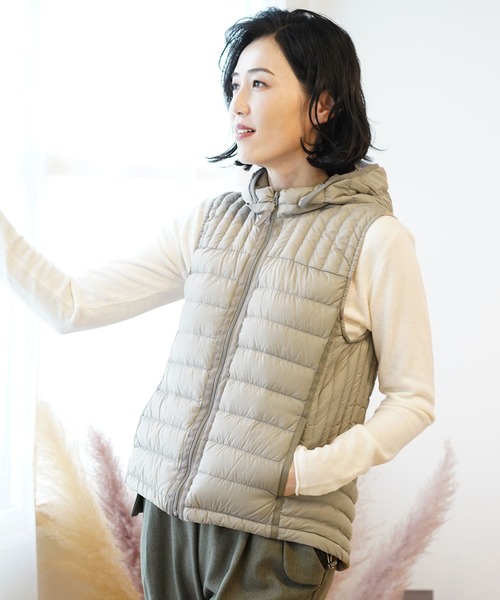 sankyo shokai（サンキョウショウカイ）の「ダウンベスト軽量ナイロン（ダウンベスト・レディース・ブラック/ベージュ/カーキ・S/M/L）」の3枚目の写真