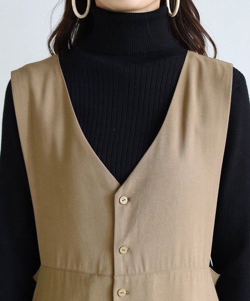 HER CLOSET（ハークローゼット）の「【shemoshelly】WEB限定前後2WAYボタンデザインジャンパースカート（ジャンパースカート・レディース・ブラック/モカ・S/M）」の3枚目の写真