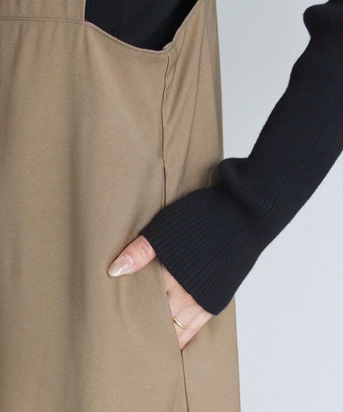 HER CLOSET（ハークローゼット）の「【shemoshelly】WEB限定前後2WAYボタンデザインジャンパースカート（ジャンパースカート・レディース・ブラック/モカ・S/M）」の5枚目の写真