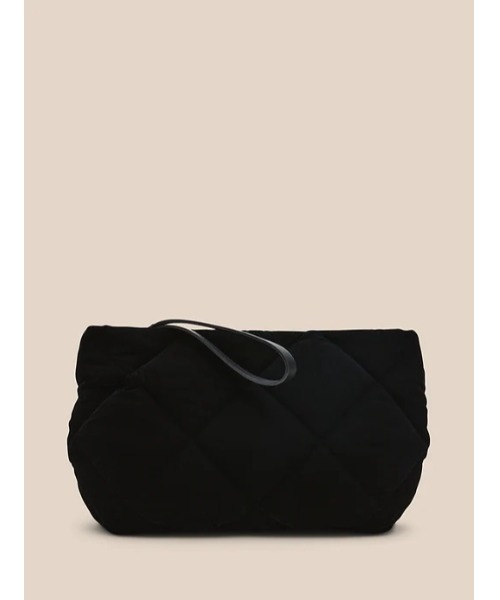 Banana Republic（バナナリパブリック）の「キルティッド ベルベット クラッチ（クラッチバッグ・レディース・ブラック/グリーン・ONE SIZE）」の2枚目の写真