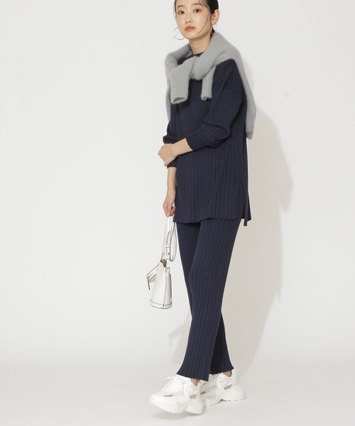 NATURAL BEAUTY BASIC(ナチュラルビューティーベーシック)の「タートルニット×ニットパンツセット(ワンピース・レディース・グレー/カーキ/ネイビー・MEDIUM)」の3枚目の写真