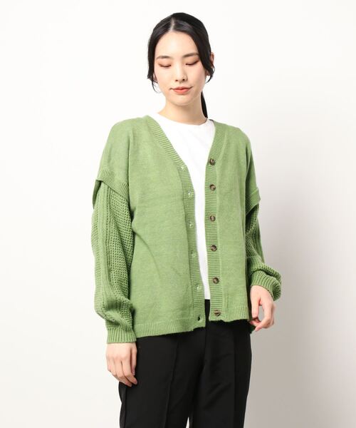 Samansa Mos2（サマンサ モスモス）の「袖切替Vネックカーディガン（カーディガン/ボレロ・レディース・ベージュ/ブルー/グリーン/キナリ・ﾌﾘ-）」の9枚目の写真