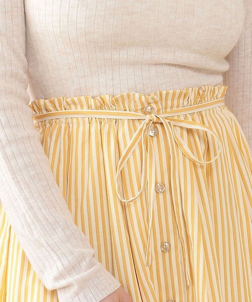 DEICY（デイシー）の「ストライプスカートセットニット（ワンピース・レディース・イエロー/ブラウン・FREE）」の8枚目の写真