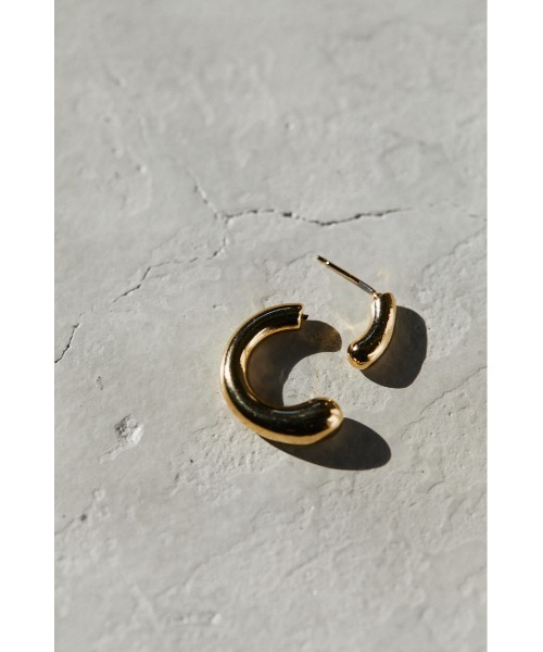 STYLEMIXER(スタイルミキサー)の「キャッチラインハーフピアス(ピアス(両耳用)・レディース・シルバー/ゴールド・FREE)」の9枚目の写真