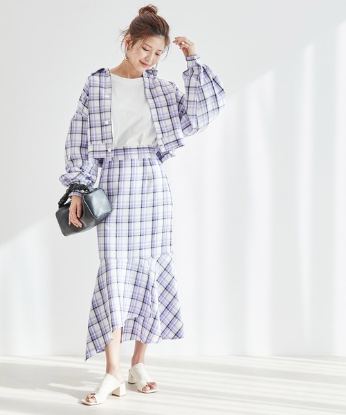 vis-`a-vis（ビサビ）の「【一部店舗限定】チェック柄イレヘムマーメイドスカート【セットアップ対応】（スカート・レディース・ラベンダー/ブラック系その他・S/M）」の6枚目の写真