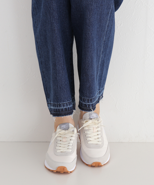 NIKE（ナイキ）の「■■【NIKE/ナイキ】ウィメンズデイブレイク：スニーカー（スニーカー・レディース・ホワイト・24cm/24.5cm/22.5cm/25cm/23.5cm/23cm）」の5枚目の写真