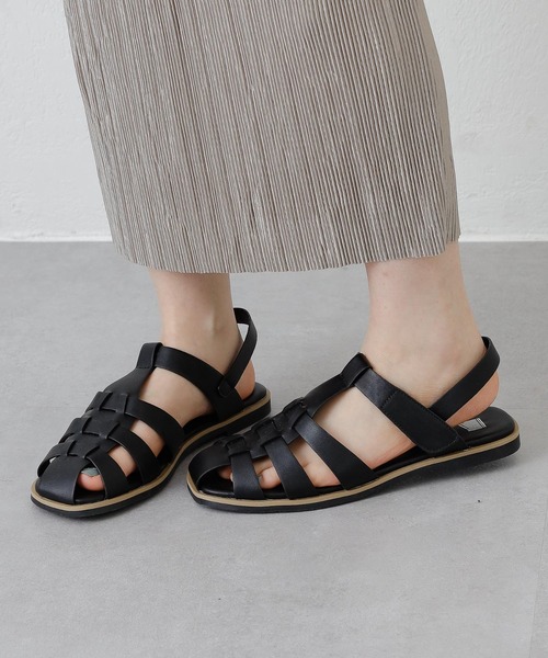COLONY 2139（コロニートゥーワンスリーナイン）の「グルカフラットサンダル（サンダル・レディース・ブラック・24.5/22.5/23.5）」の2枚目の写真