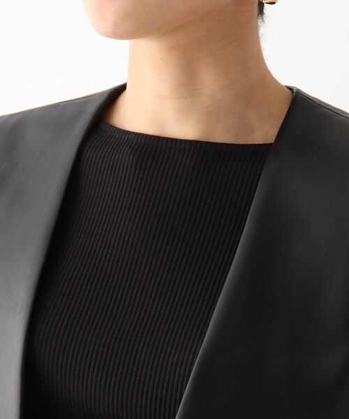 OPAQUE.CLIP（オペークドットクリップ）の「◆シンセティックレザーベスト（ノーカラージャケット・レディース・ブラック/オフホワイト・40/38）」の6枚目の写真