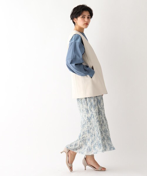 OPAQUE.CLIP（オペークドットクリップ）の「◆シンセティックレザーベスト（ノーカラージャケット・レディース・ブラック/オフホワイト・40/38）」の13枚目の写真