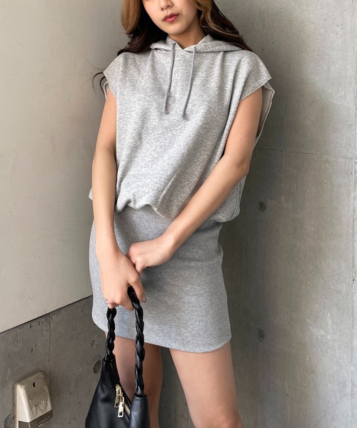 SPIRALGIRL（スパイラルガール）の「ビッグドルマンフレンチスリーブパーカーワンピース（ワンピース・レディース・オフホワイト/グレー/ブラック・FREE）」の3枚目の写真