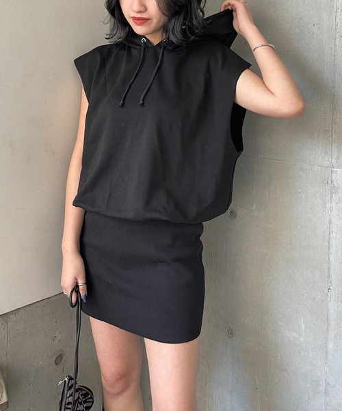 SPIRALGIRL（スパイラルガール）の「ビッグドルマンフレンチスリーブパーカーワンピース（ワンピース・レディース・オフホワイト/グレー/ブラック・FREE）」の2枚目の写真