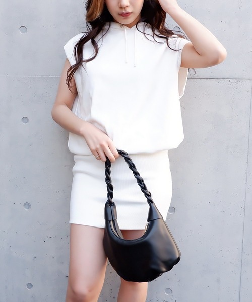 SPIRALGIRL（スパイラルガール）の「ビッグドルマンフレンチスリーブパーカーワンピース（ワンピース・レディース・オフホワイト/グレー/ブラック・FREE）」の4枚目の写真